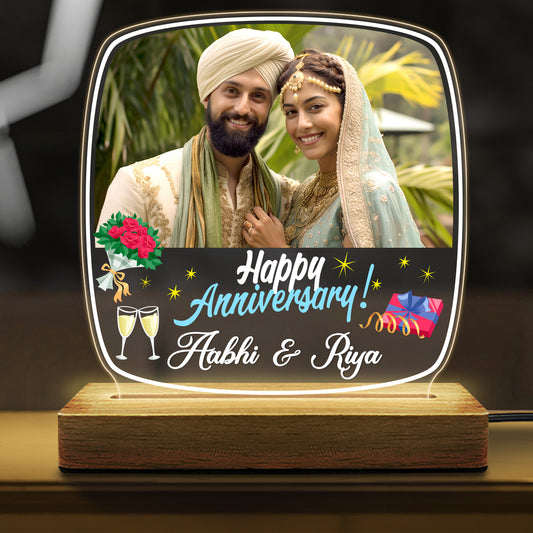 Personalized anniversary lamp with LED wooden base in square design – custom gift for couples online 