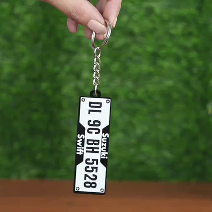 Video highlighting the customization options of Name, Number, and Car Model on acrylic custom Keychain 